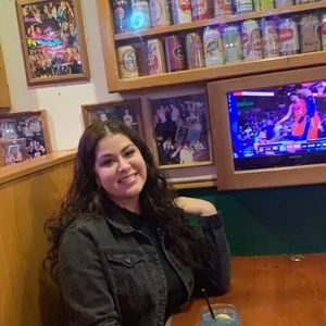 Meet your Posher, Leilani